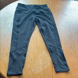 Black Athletic Capris